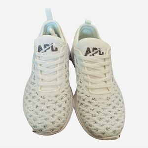 APL Women’s Techloom Phantom Sneakers White/Smoke Size 5